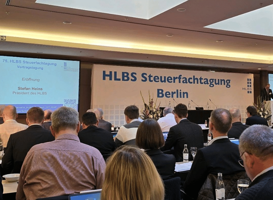 Asistentes al congreso HLB Herbsttagung und Fachtag 2026 en Berlín, encuentro de profesionales de auditoría y asesoramiento empresarial.